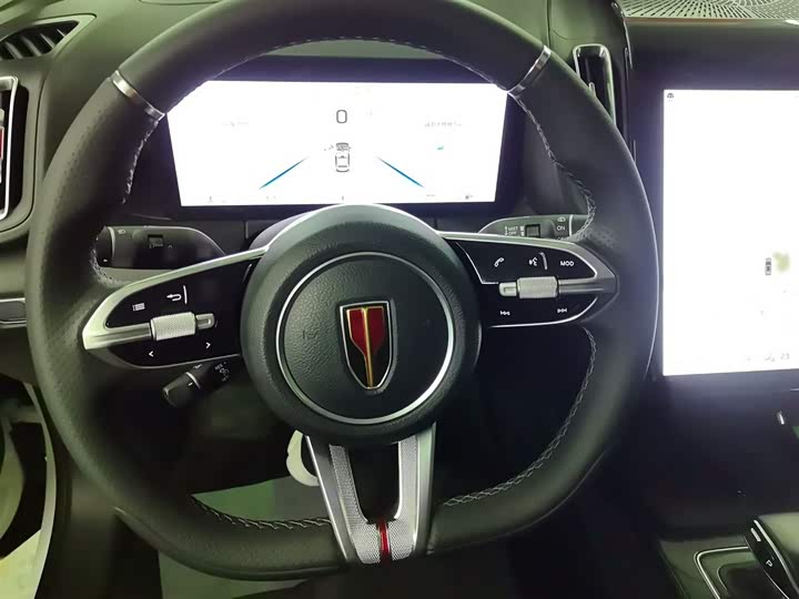 Фото 6 - Hongqi HS3