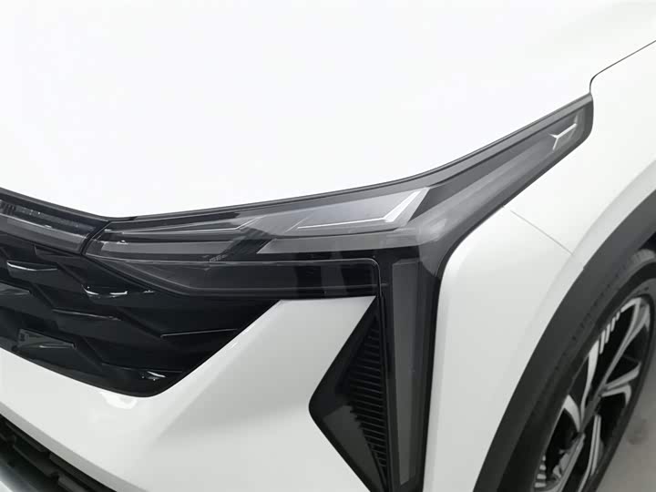 Фото 7 - Geely Atlas