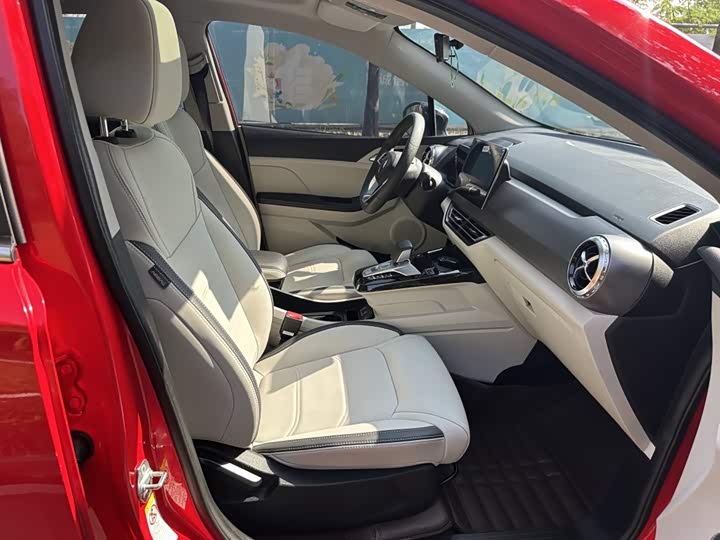 Фото 9 - BYD Yuan Pro