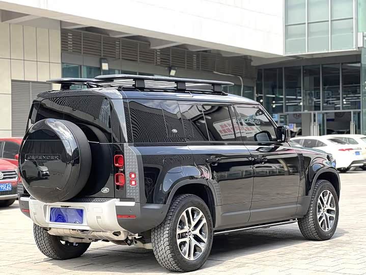 Фото 7 - Land Rover Defender