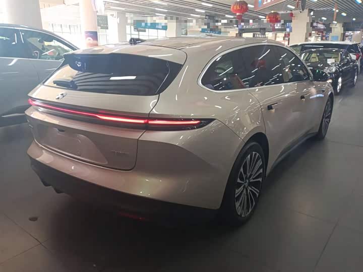 Фото 7 - Nio ET5T