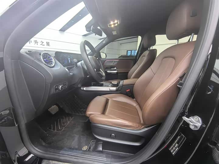 Фото 5 - Mercedes-Benz GLB-Class