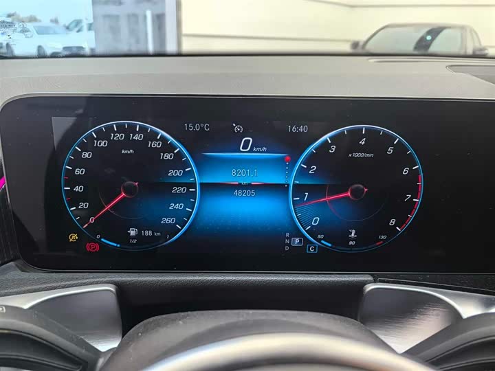 Фото 7 - Mercedes-Benz GLB-Class