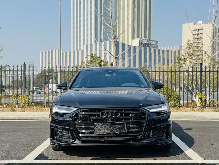 Фото 2 - Audi A6L