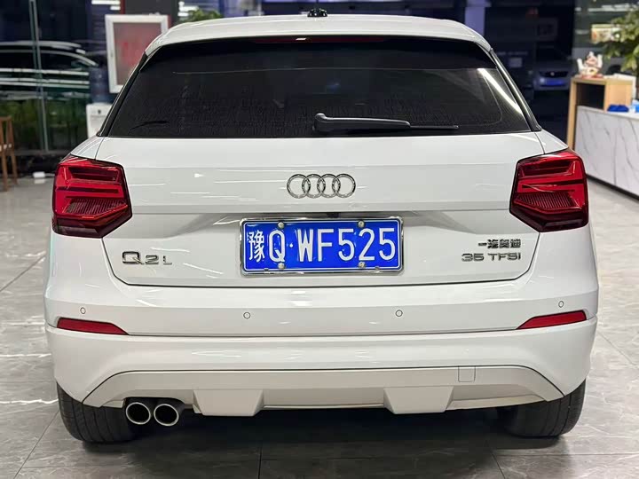 Фото 8 - Audi Q2L