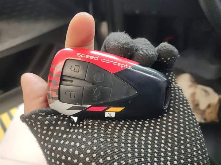 Фото 9 - Changan UNI-V