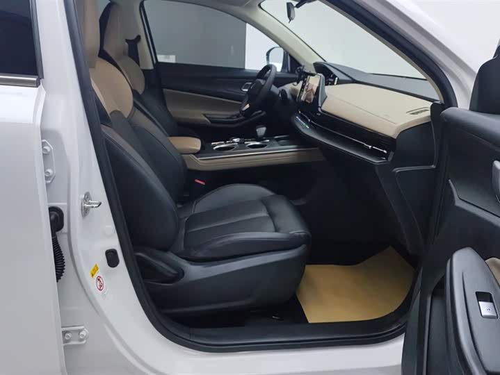 Фото 8 - Changan CS55 Plus