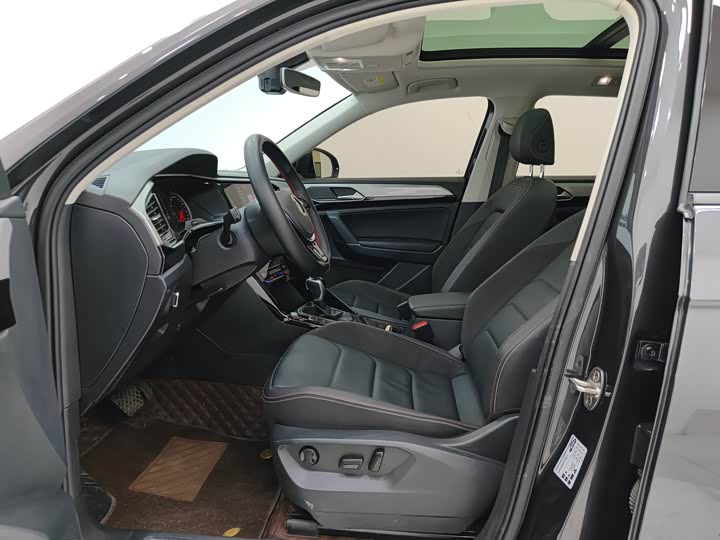 Фото 9 - Volkswagen Tayron