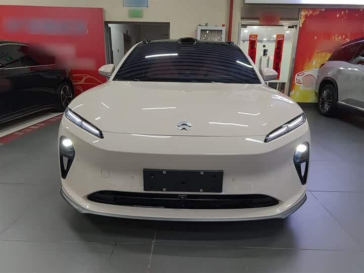 Фото 3 - Nio ET5