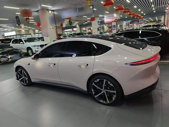 Фото 5 - Nio ET5