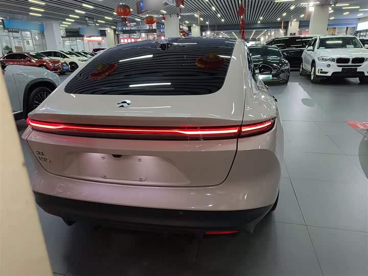 Фото 6 - Nio ET5