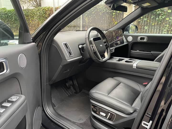 Фото 8 - LiXiang L7