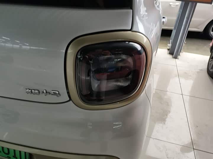 Фото 7 - Bestune Pony