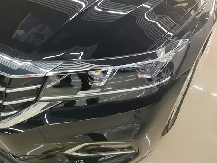 Фото 5 - Volkswagen Passat