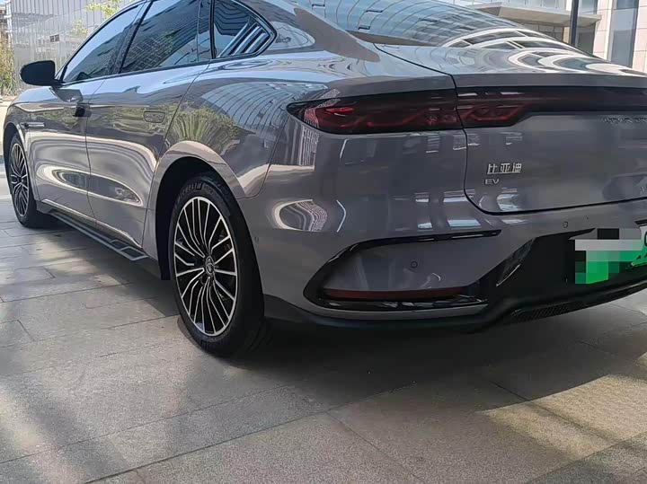 Фото 9 - BYD Han