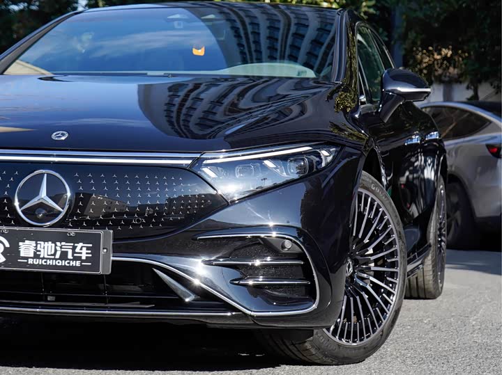 Фото 6 - Mercedes-Benz EQS