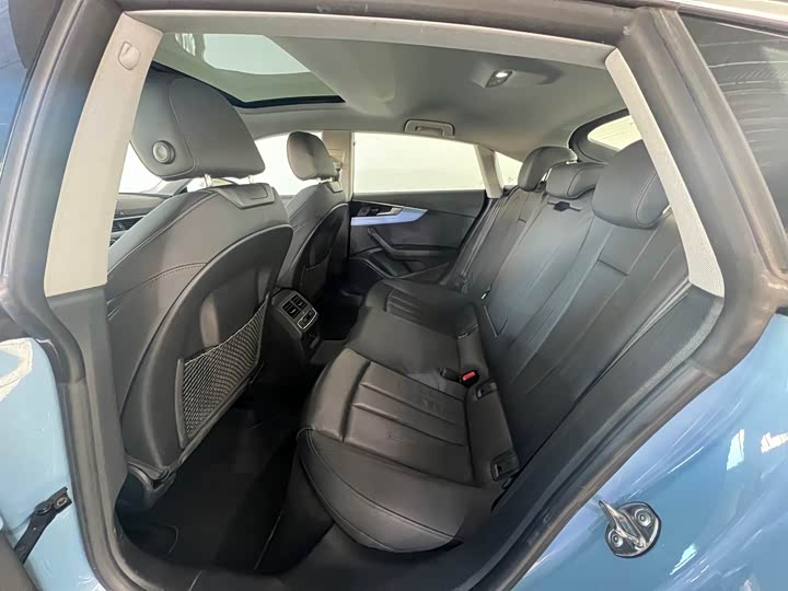 Фото 8 - Audi A5