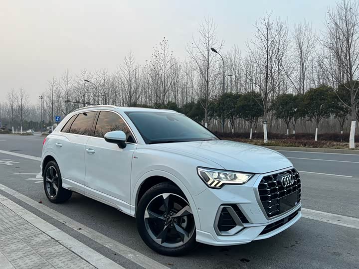Фото 3 - Audi Q3