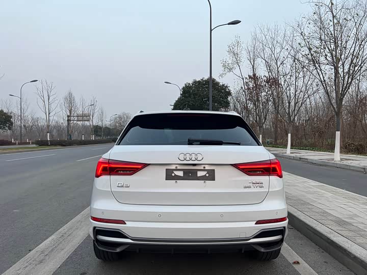 Фото 5 - Audi Q3