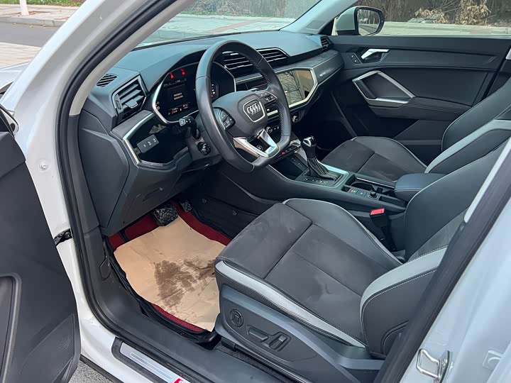 Фото 9 - Audi Q3