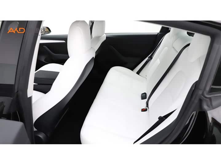 Фото 7 - Tesla Model 3