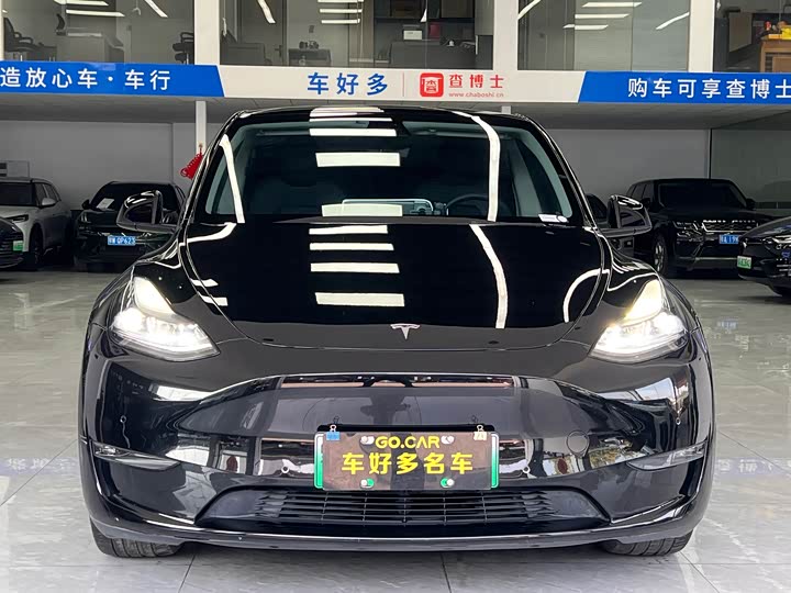 Фото 2 - Tesla Model Y