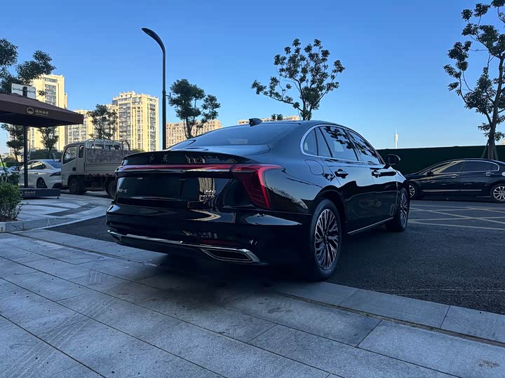 Фото 5 - Hongqi H5