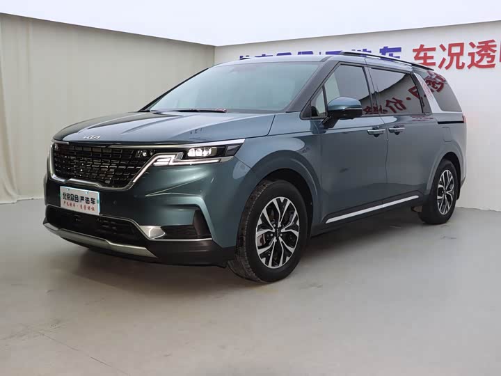 Фото 1 - Kia Carnival