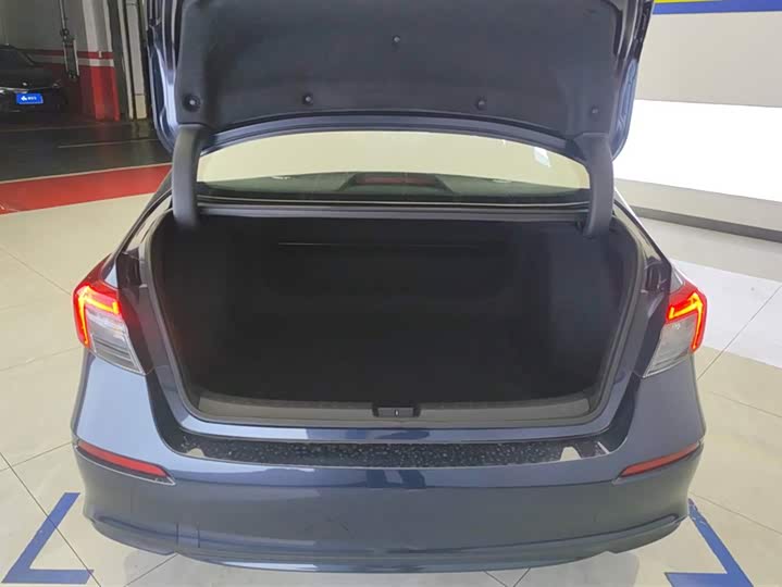 Фото 4 - Honda Civic