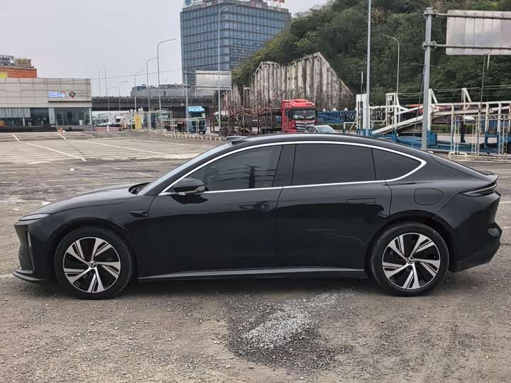 Фото 3 - Nio ET5