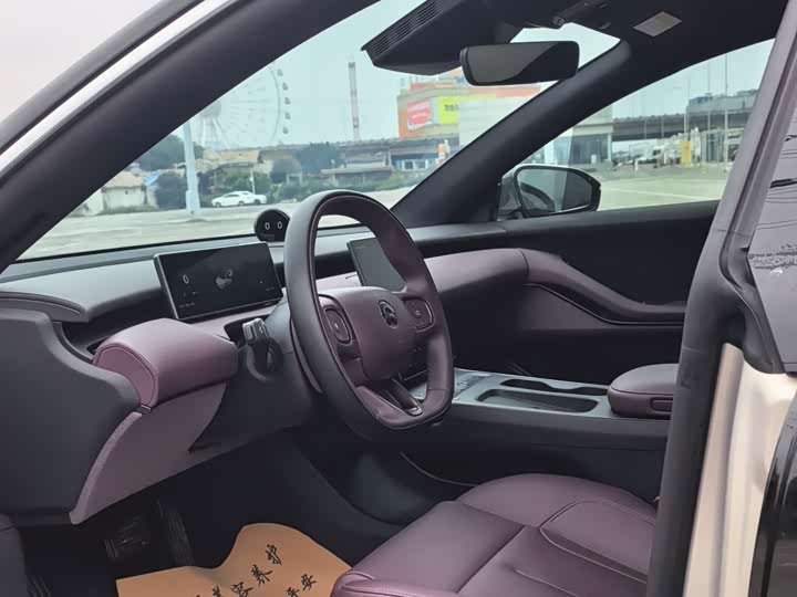 Фото 9 - Nio ET5