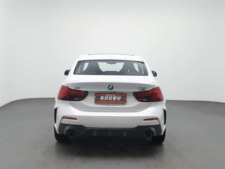 Фото 4 - BMW 1 Series