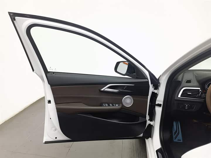 Фото 8 - BMW 1 Series