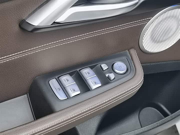 Фото 9 - BMW 1 Series