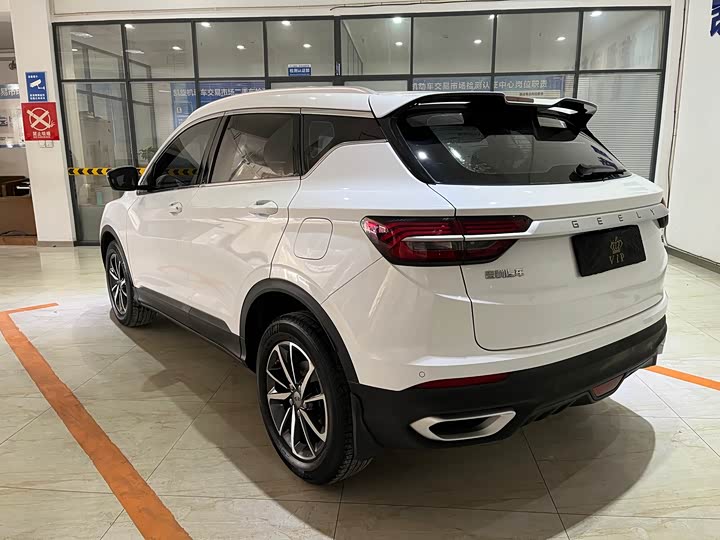 Фото 6 - Geely Coolray