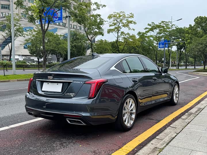 Фото 7 - Cadillac CT5