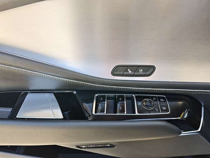 Фото 8 - Cadillac GT4