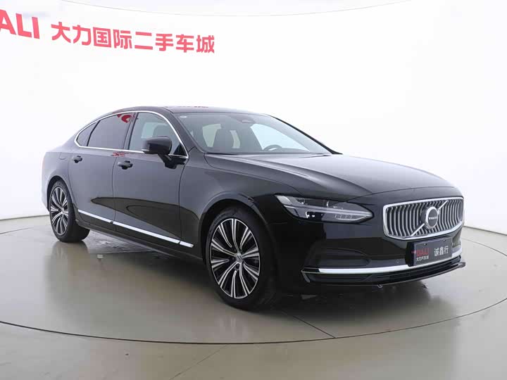 Фото 3 - Volvo S90