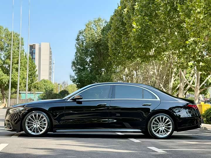 Фото 3 - Mercedes-Benz S-Class