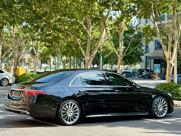 Фото 9 - Mercedes-Benz S-Class