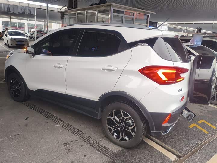 Фото 5 - BYD Yuan Pro