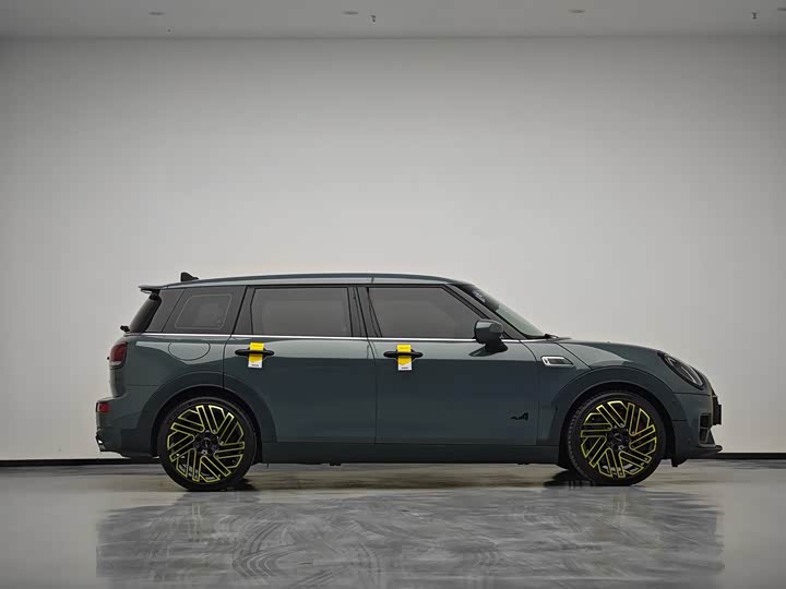 Фото 7 - Mini Clubman JCW