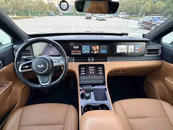 Фото 3 - LiXiang One