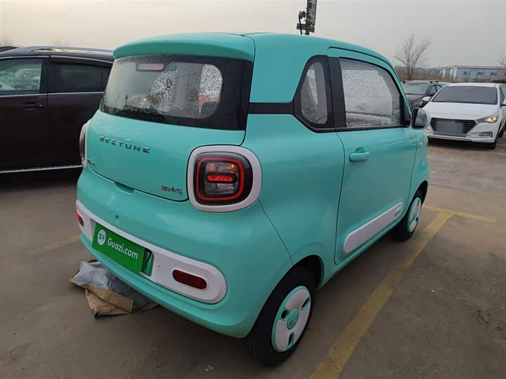 Фото 7 - Bestune Pony