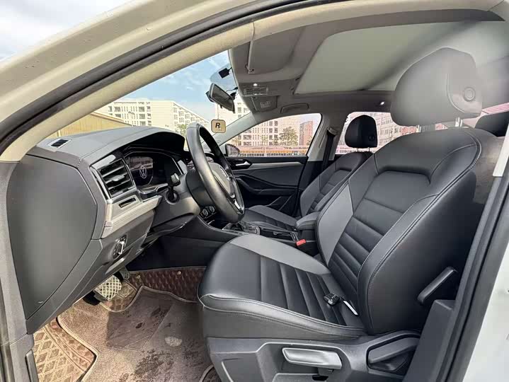 Фото 8 - Volkswagen Sagitar L