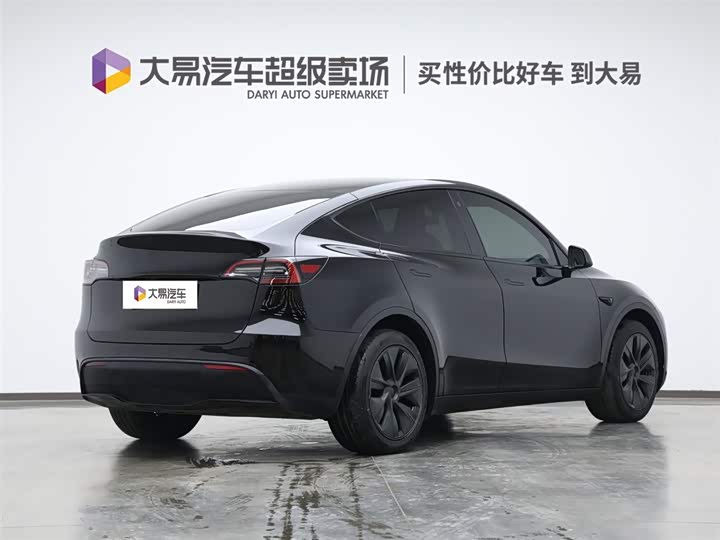 Фото 3 - Tesla Model Y