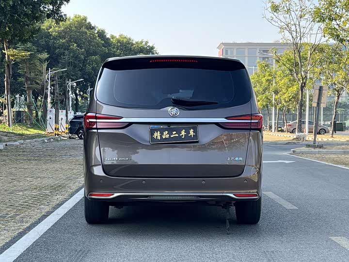 Фото 5 - Buick GL8 ES