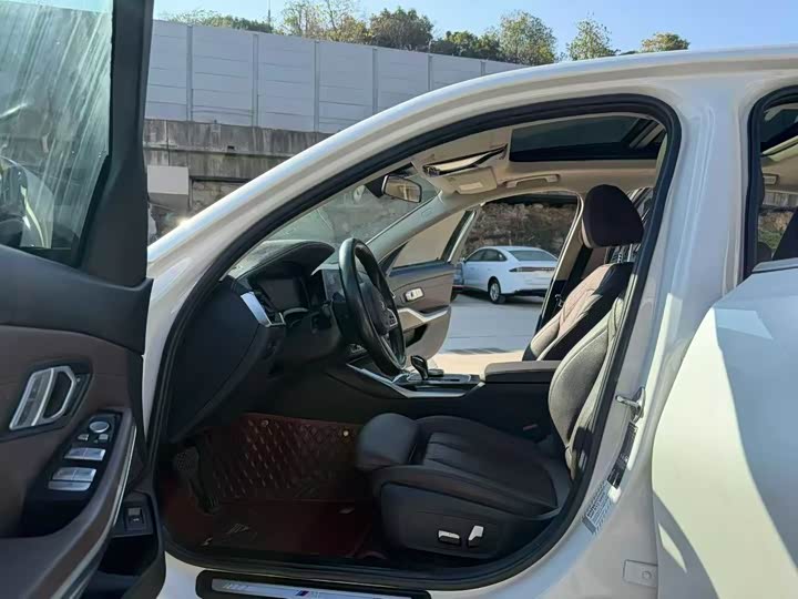 Фото 4 - BMW 3 Series