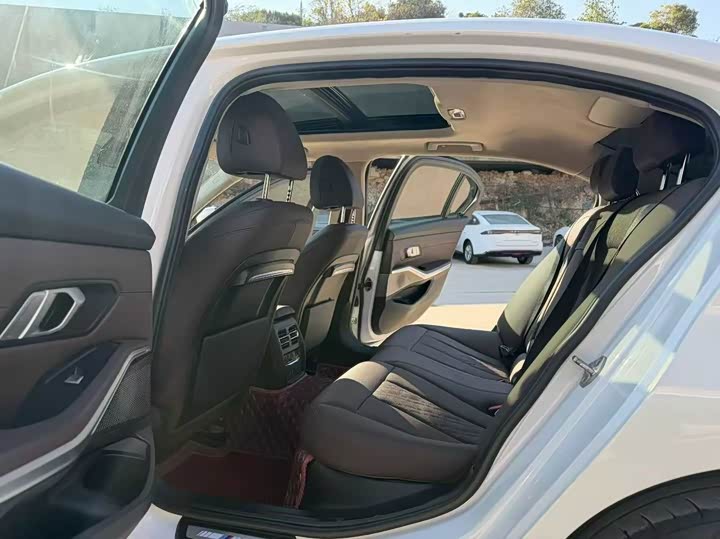 Фото 6 - BMW 3 Series