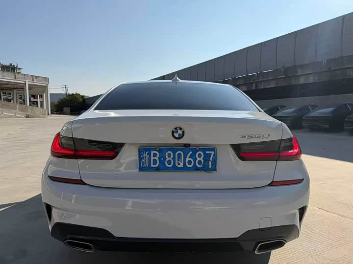 Фото 8 - BMW 3 Series